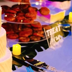 Treat yo' self sign - small